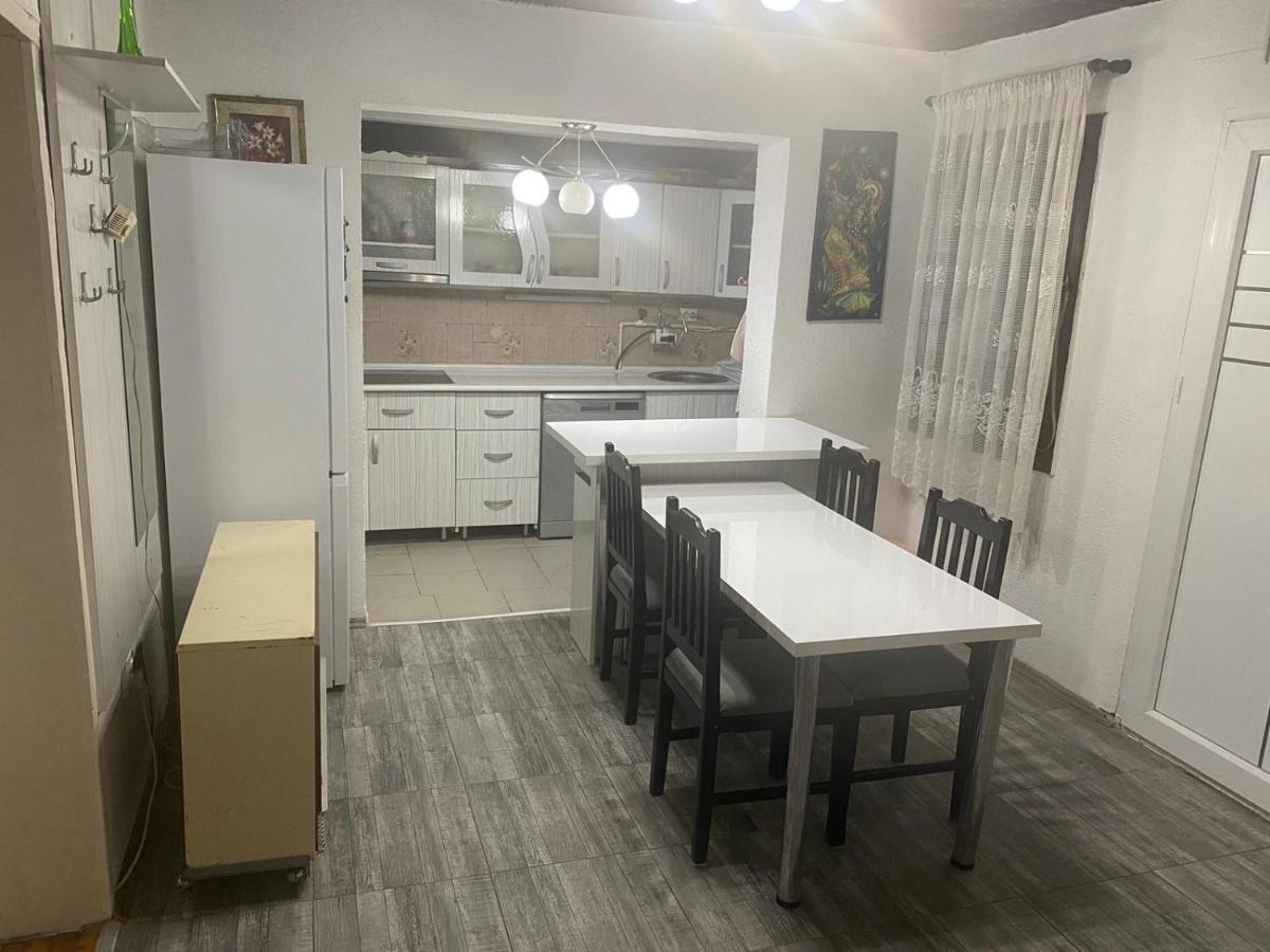 Iliovski Inn - Just Like Home Prilep Extérieur photo